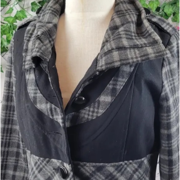 KESSLEY Wool Blend Trench Coat - Picture 10 of 10